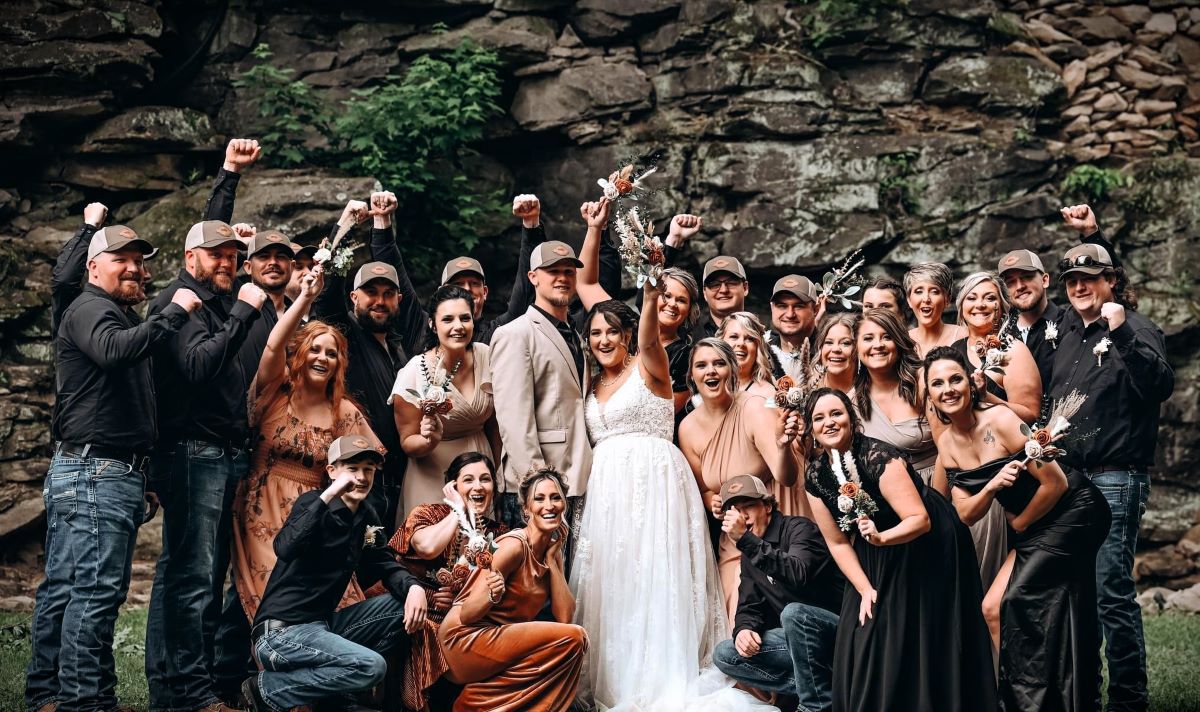 a large wedding party at the Havenstone